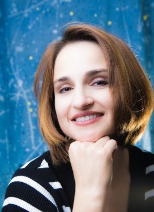 Victoria Navasardov, Office Manager
